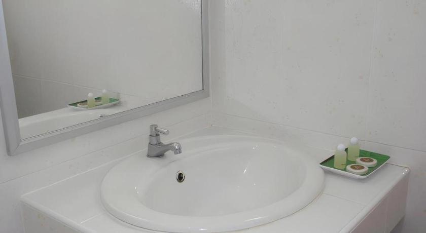 Yamjan Place Szuratthani Kültér fotó
