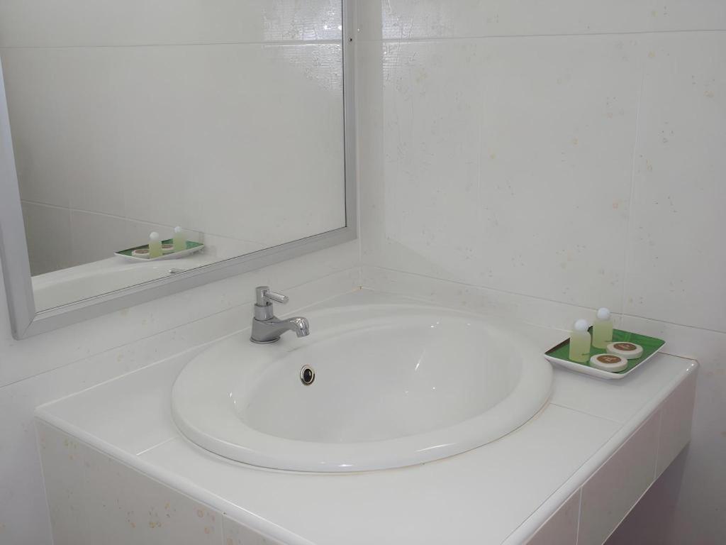 Yamjan Place Szuratthani Kültér fotó
