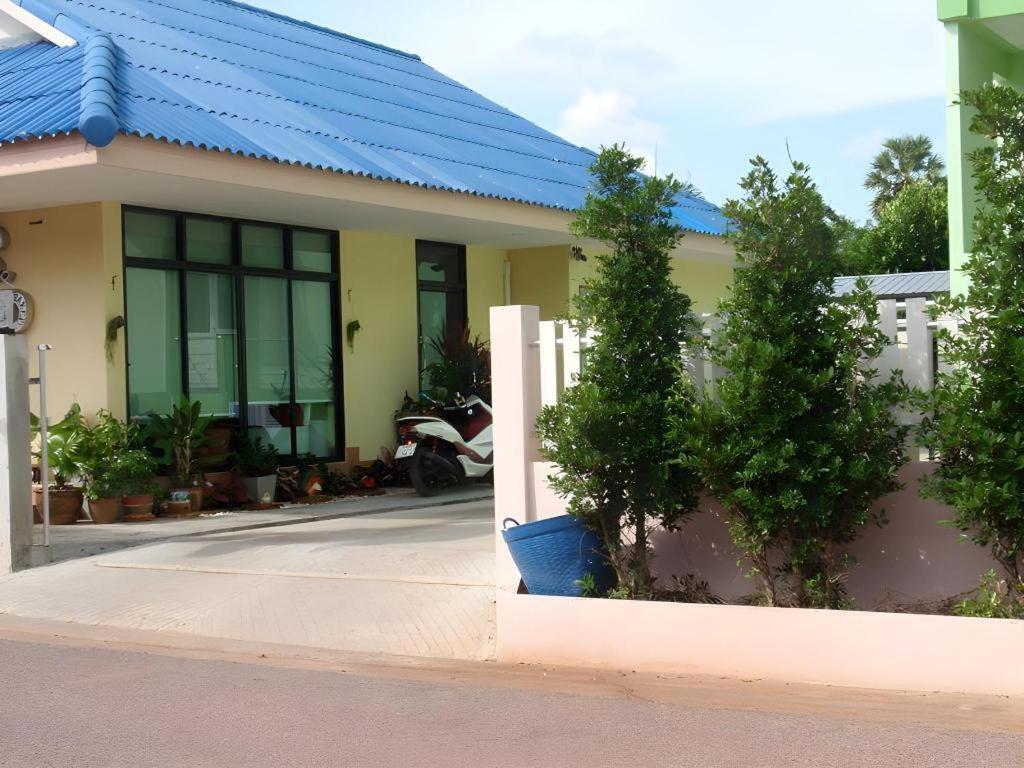 Yamjan Place Szuratthani Kültér fotó
